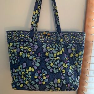 Vera Bradley Tote